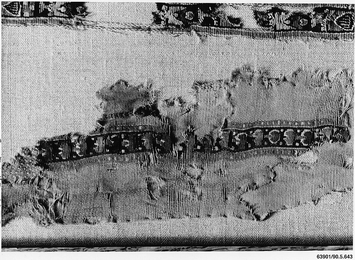 Textile Fragment, Wool, linen; plain weave, tapestry weave