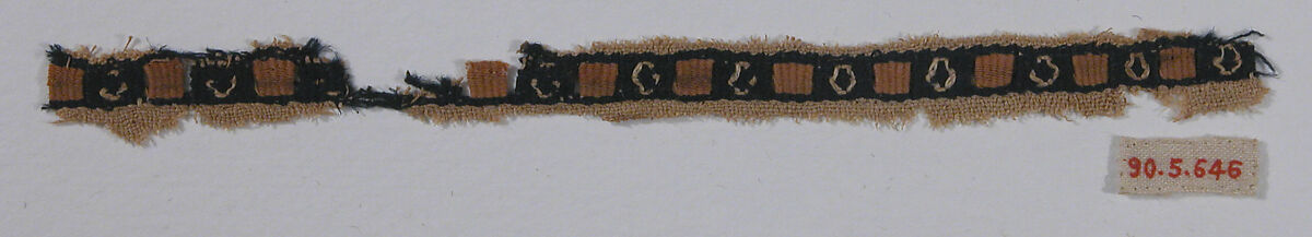 Textile Fragment, Wool, linen; plain weave, tapestry weave 
