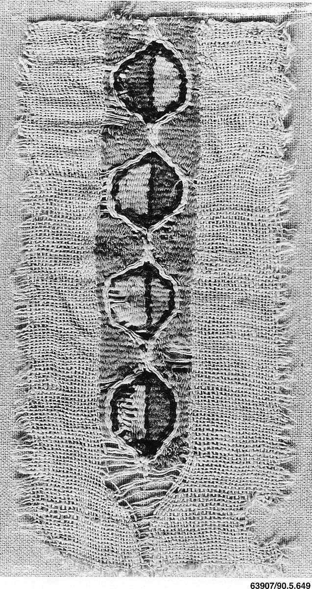 Textile Fragment, Wool, linen; plain weave, tapestry weave