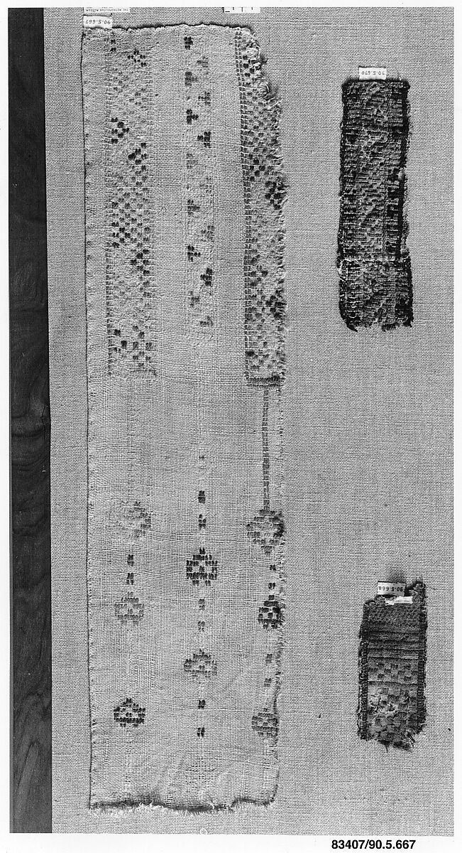 Textile Fragment, Wool, linen; plain weave, brocaded (?) 