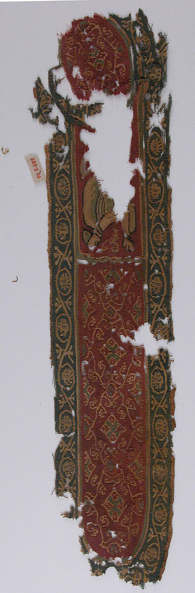 Fragment of Shoulder Band, Wool, linen; tapestry weave 