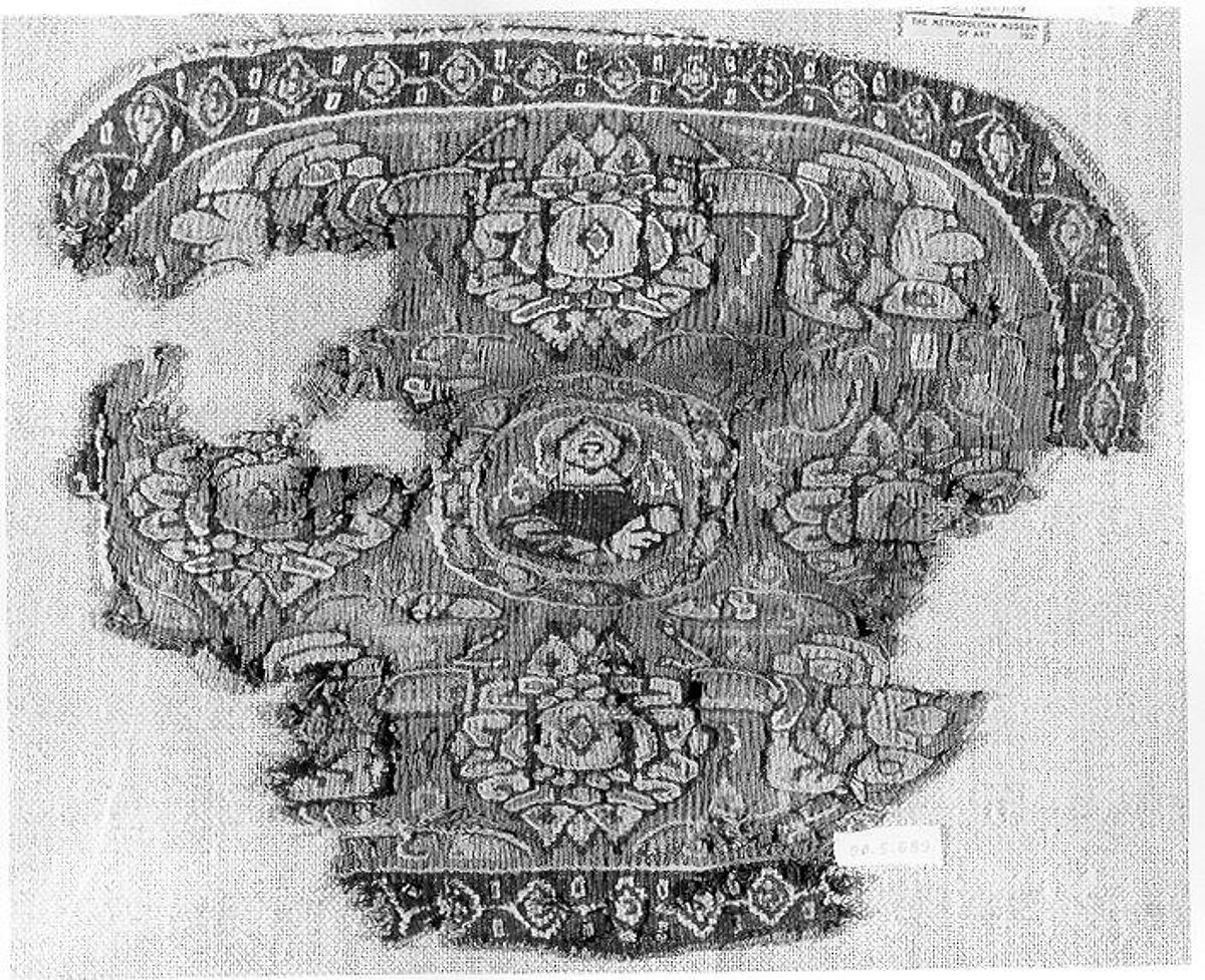 Tunic Ornament Showing Christ and the Virgin Flanked by Angels?, Wool, linen; tapestry weave 