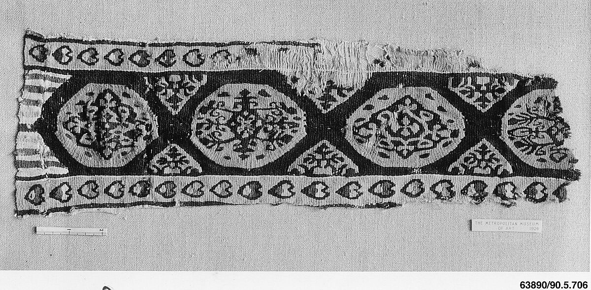 Textile Fragment, Wool, linen; tapestry weave 