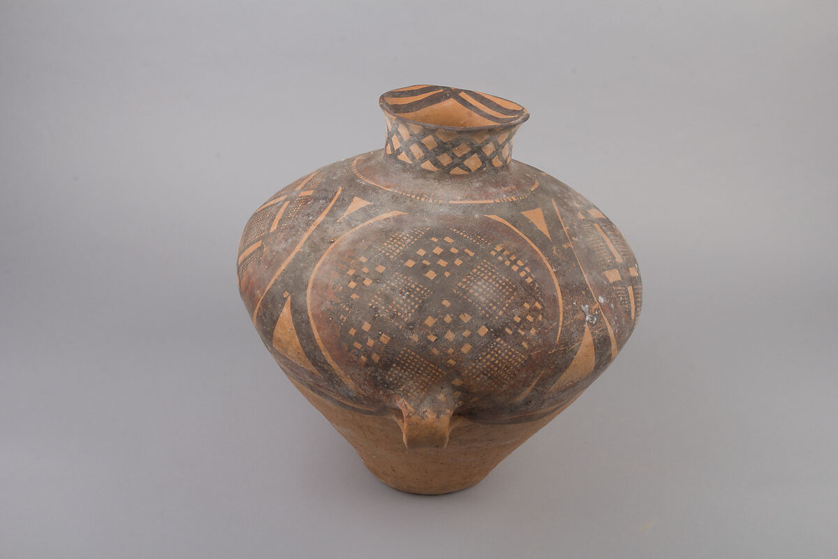 Pear-Shaped Jar (Hu), Earthenware with pigment, China