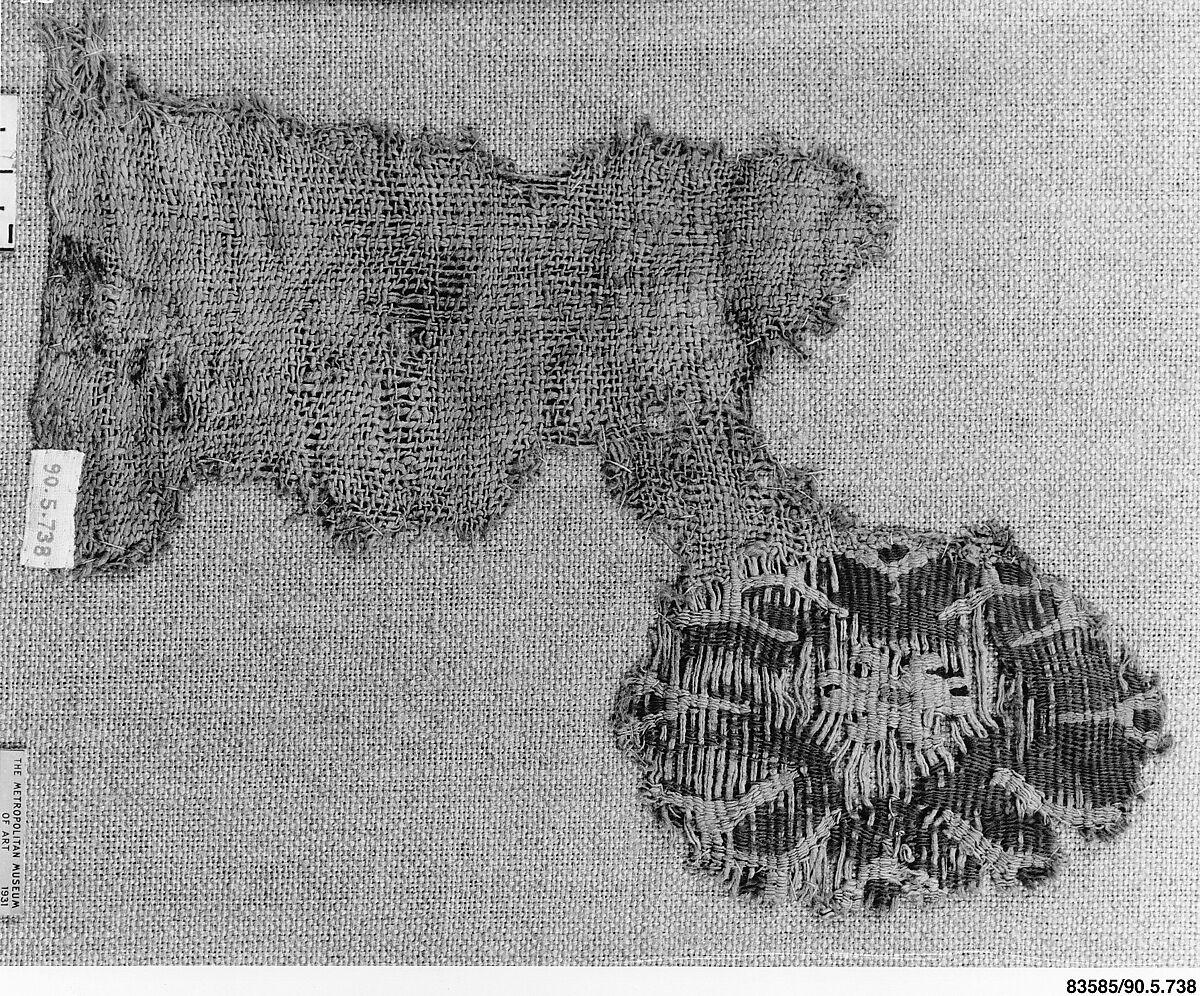 Textile Fragment, Wool, linen; plain weave, tapestry weave