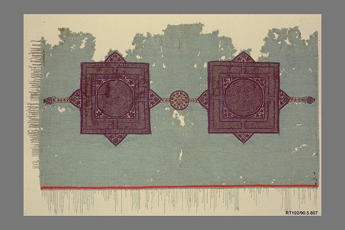 Fragment of a Cover with Geometric and Interlace Decoration, Wool, linen; plain weave, tapestry weave