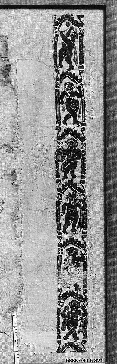 Textile Fragment, Wool, linen; plain weave, tapestry weave 