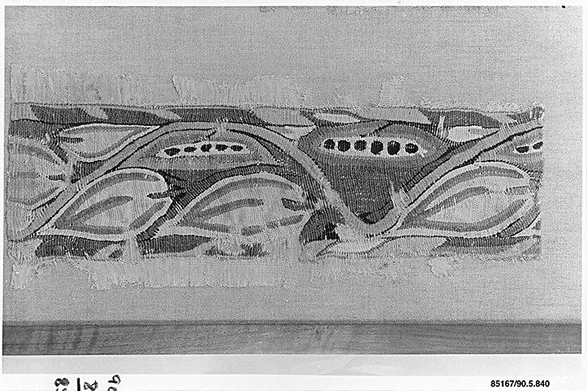 Fragments of a Hanging with a Lotus-Motif Band, Linen, wool