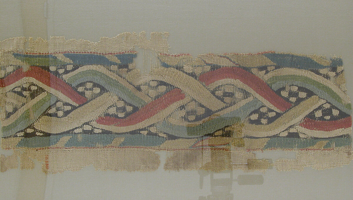 Fragment of a Hanging with an Interlace Band, Linen, wool