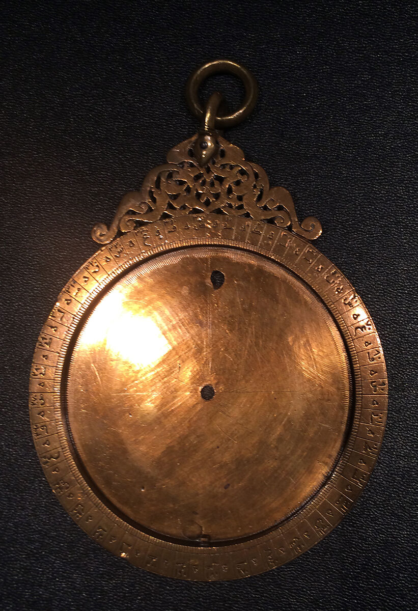Astrolabe of ‘Umar ibn Yusuf ibn ‘Umar ibn ‘Ali ibn Rasul al-Muzaffari, ‘Umar ibn Yusuf ibn ‘Umar ibn ‘Ali ibn Rasul al-Muzaffari (Yemini, ruled 1295–96), Brass; cast and hammered, pierced, chased, inlaid with silver