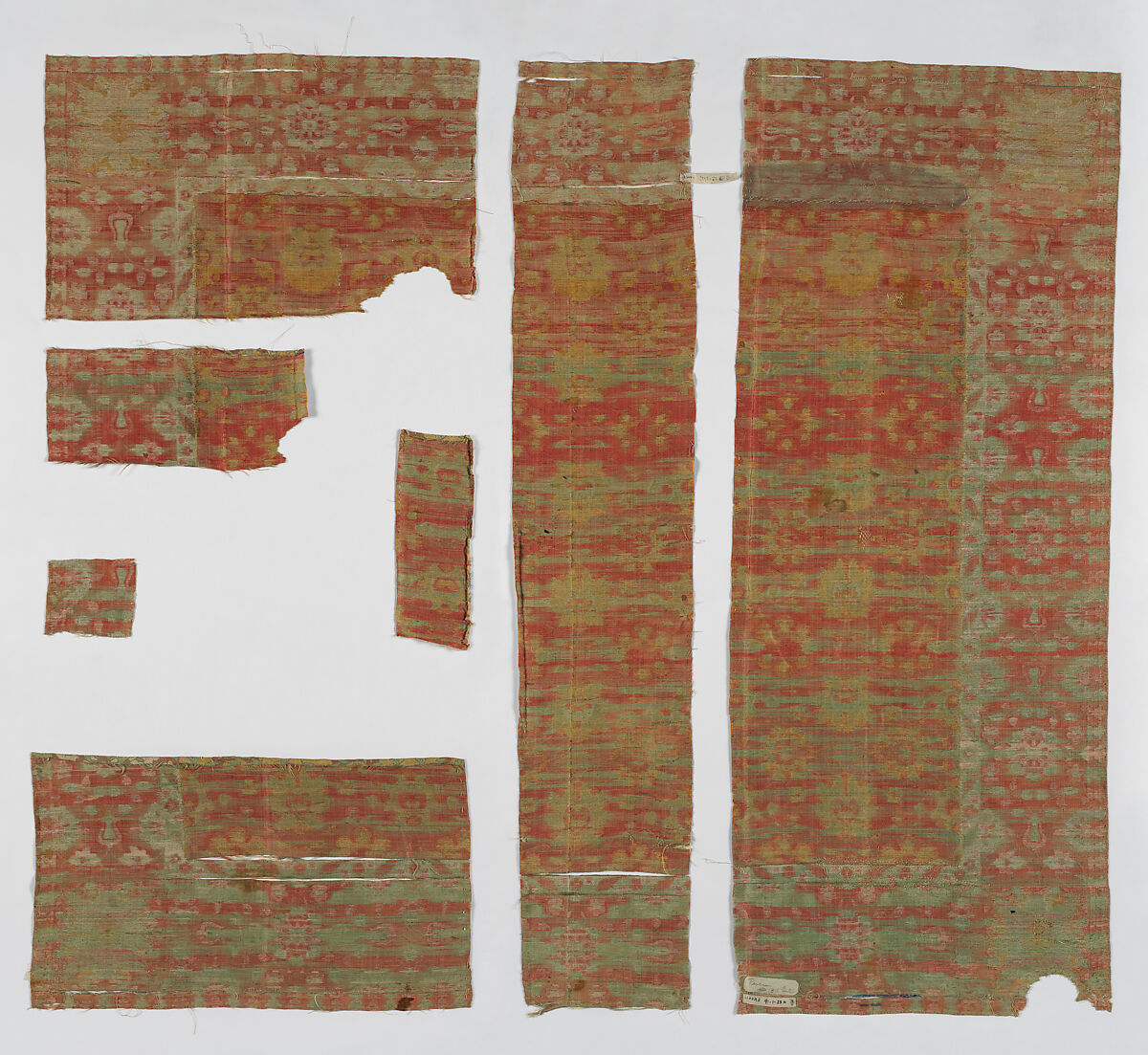 Textile Fragments, Silk and metal-wrapped thread; lampas