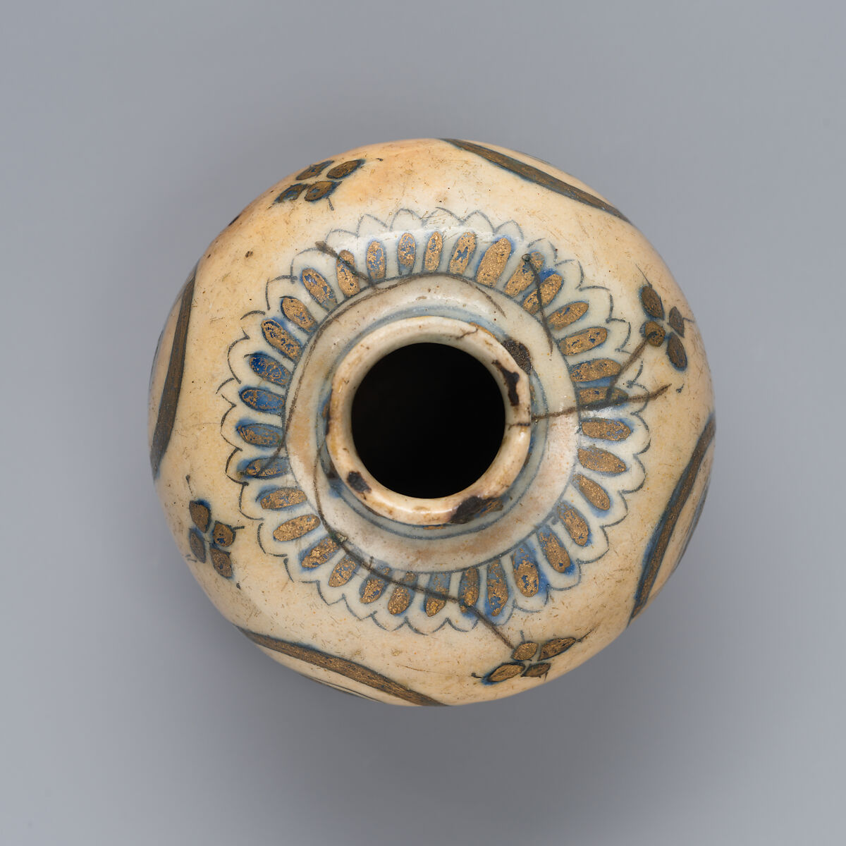 Vase, Faience