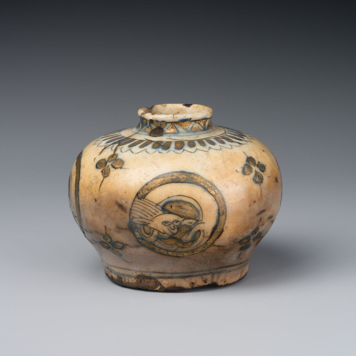 Vase, Faience