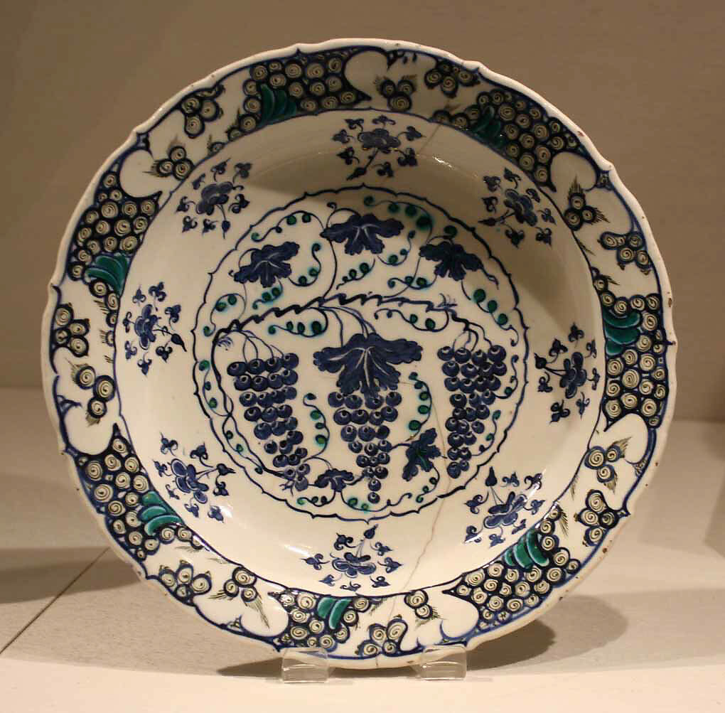 Plate with Grapes, Stonepaste; polychrome painted under transparent glaze