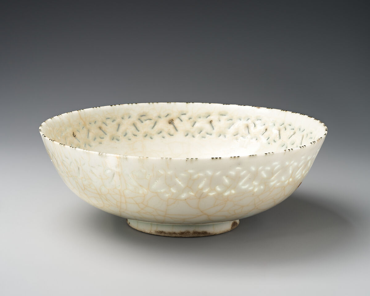 Bowl, Stonepaste; painted and glazed