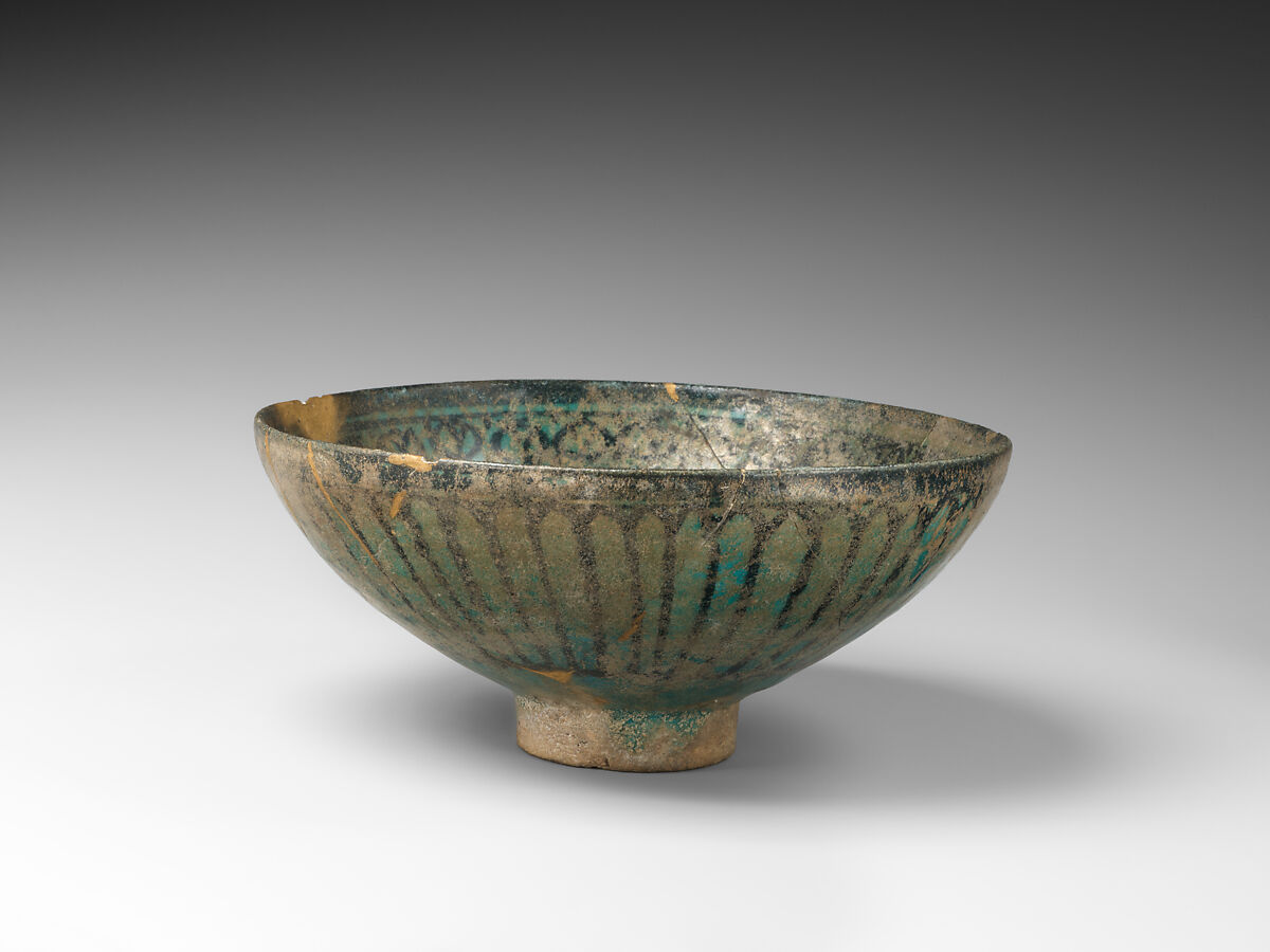 Bowl, Stonepaste; underglaze painted 