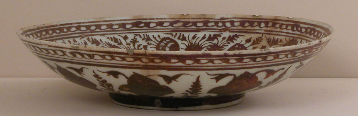 Plate, Stonepaste; luster-painted on opaque white glaze under transparent colorless glaze