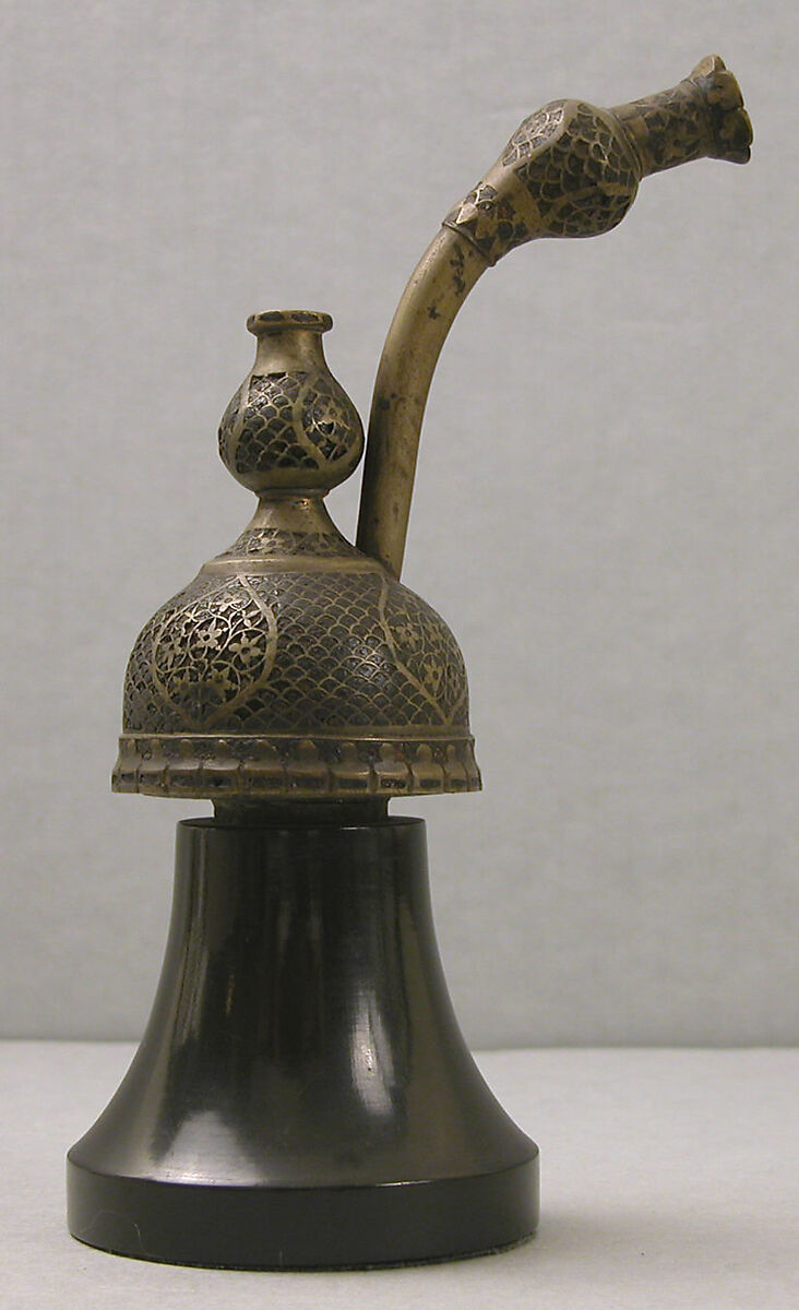 Water Pipe Top, Zinc alloy; cast, engraved, inlaid with brass (bidri ware) 