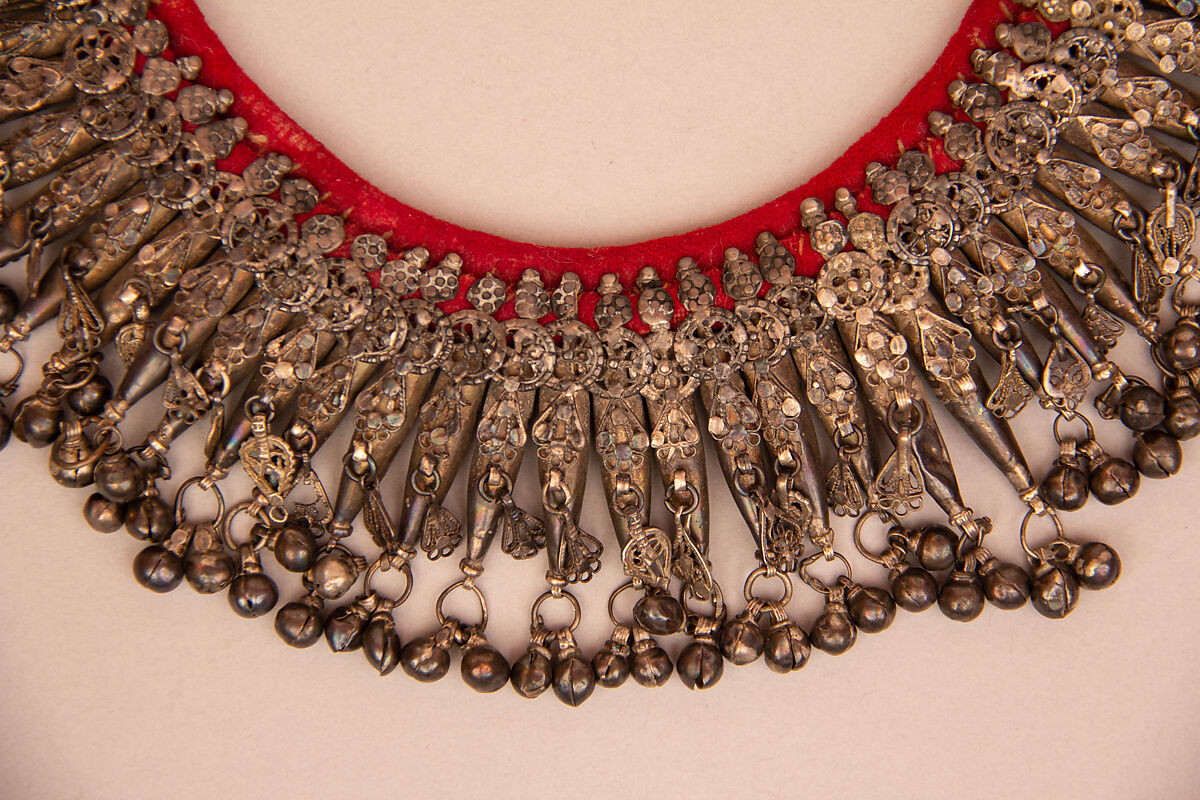 Necklace, Silver and cloth