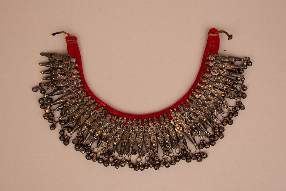 Necklace, Silver and cloth 
