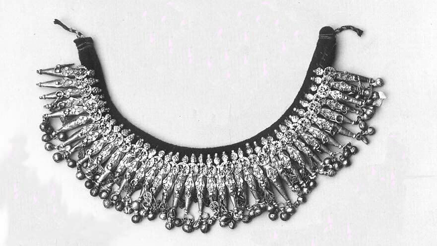 Necklace, Silver and cloth