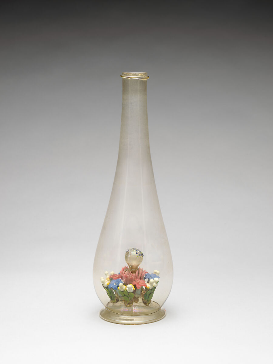 Water Pipe Base (Qalian), Applied glass