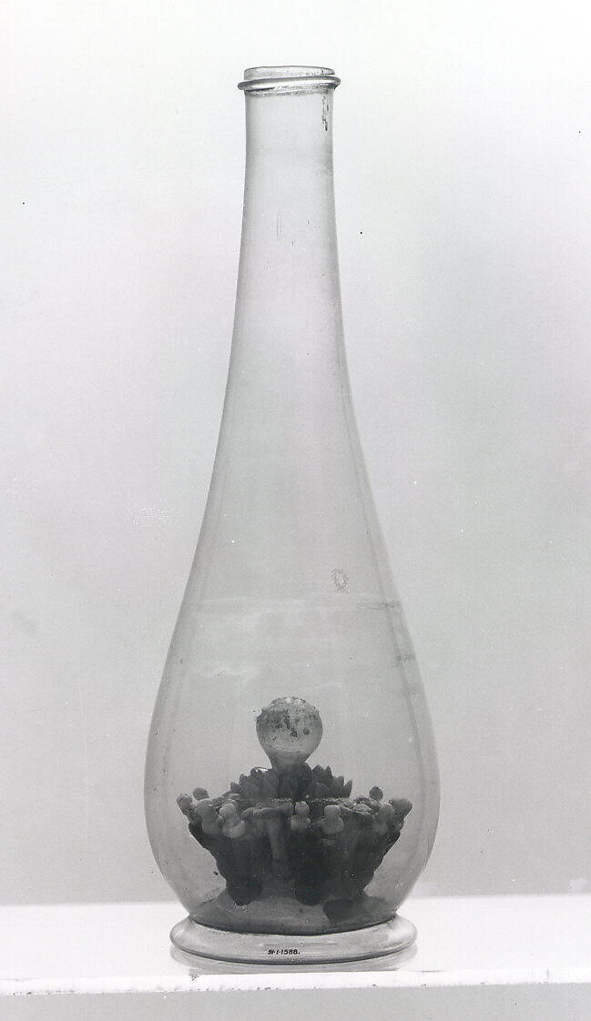 Water Pipe Base (Qalian), Applied glass