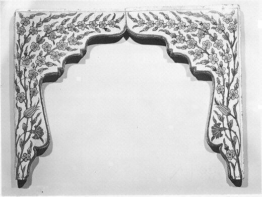 Tile Spandrel, Stonepaste; polychrome painted under transparent glaze