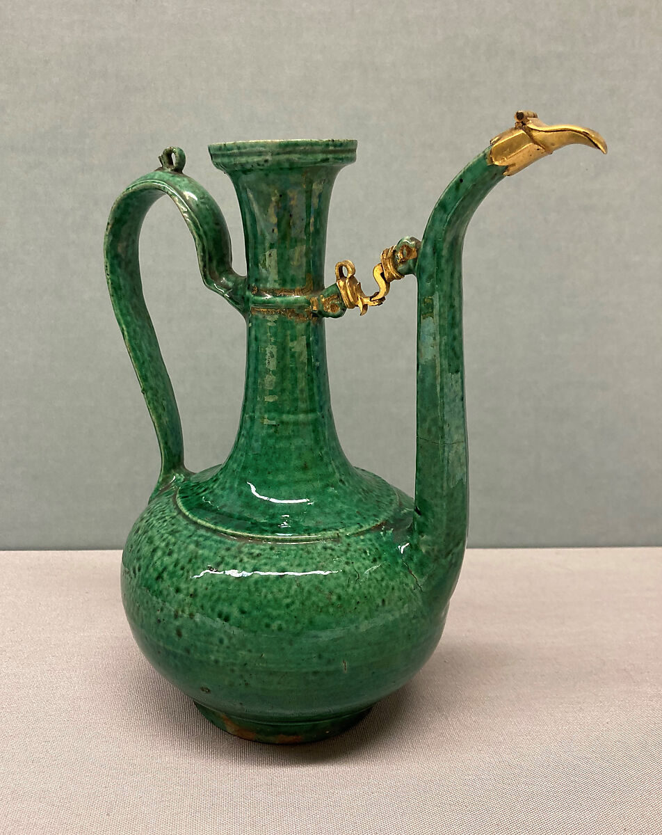 Ewer, Stonepaste; glazed