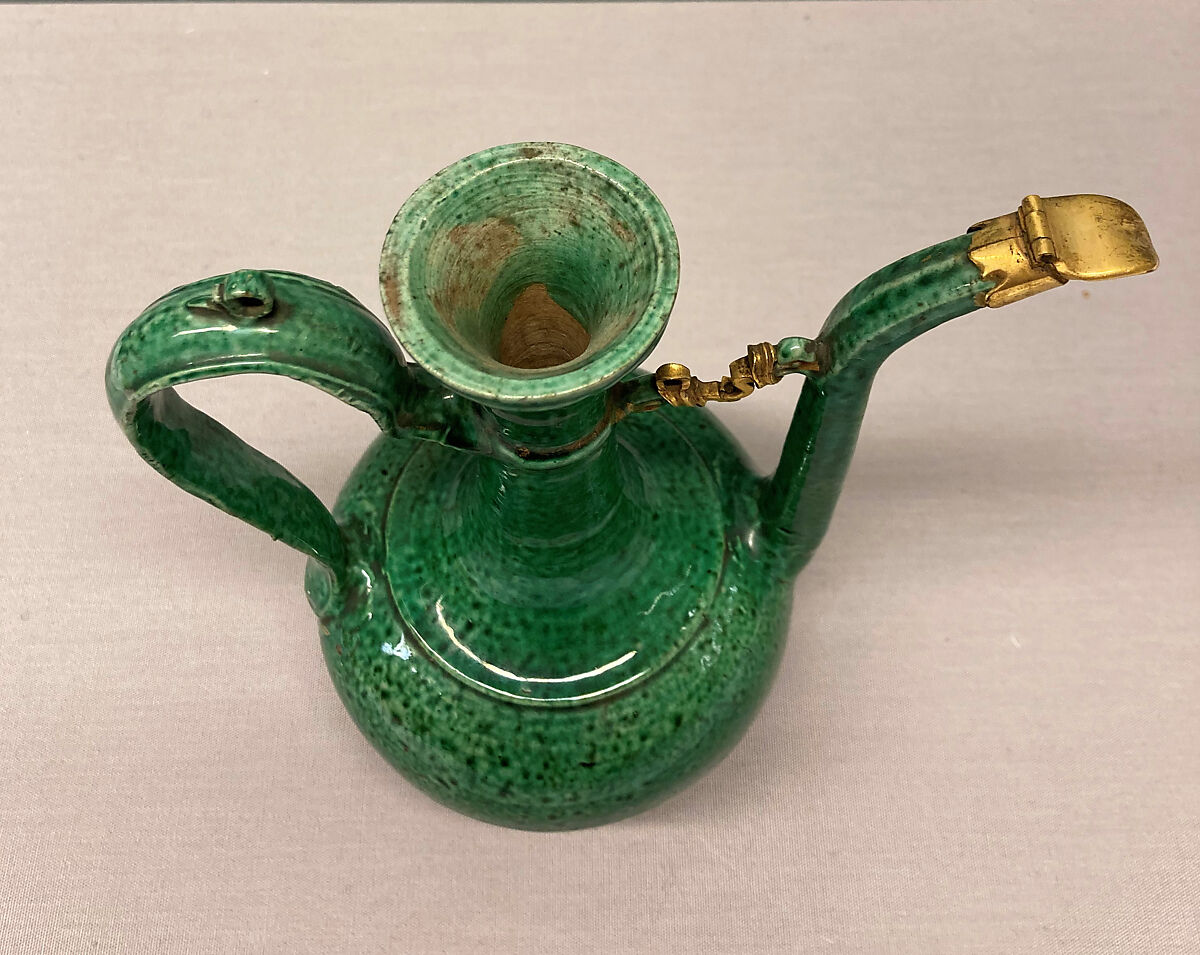 Ewer, Stonepaste; glazed