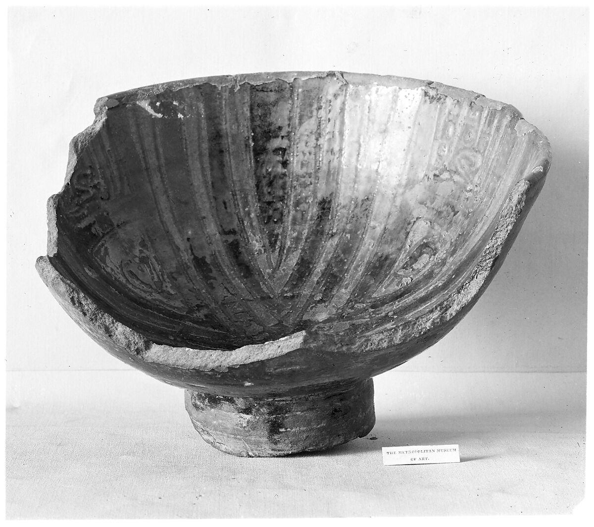 Fragment of a Bowl, Earthenware; incised decoration through a white slip and coloring under transparent glaze