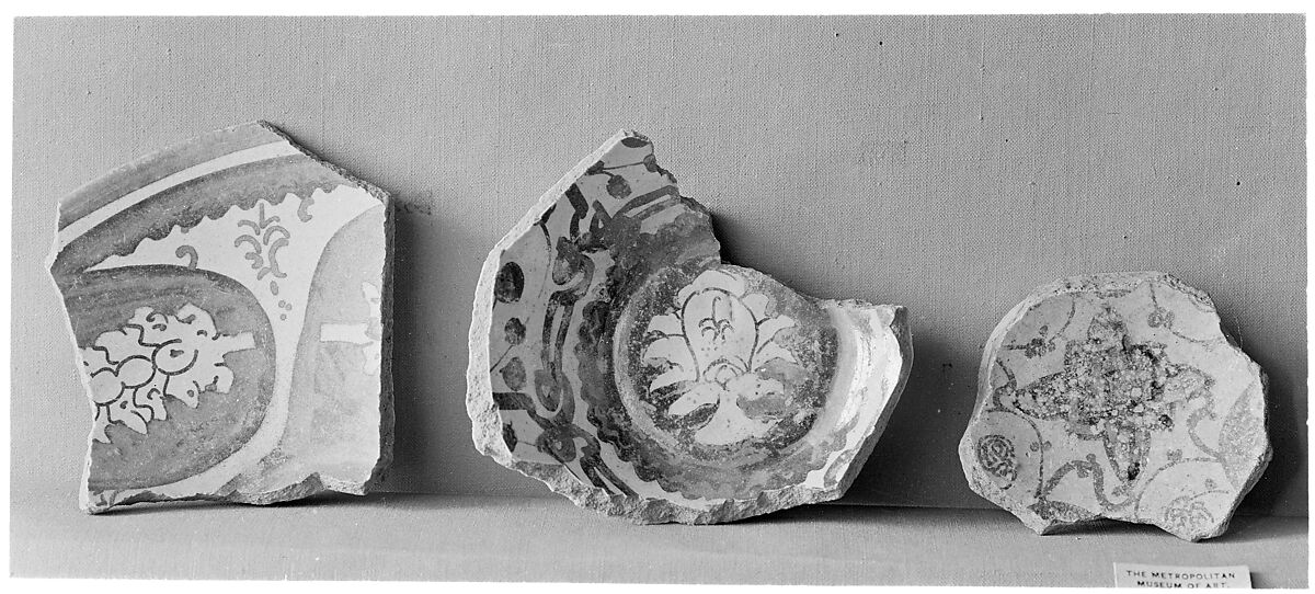 Ceramic Fragment, Stonepaste; opaque white glaze; luster-painted