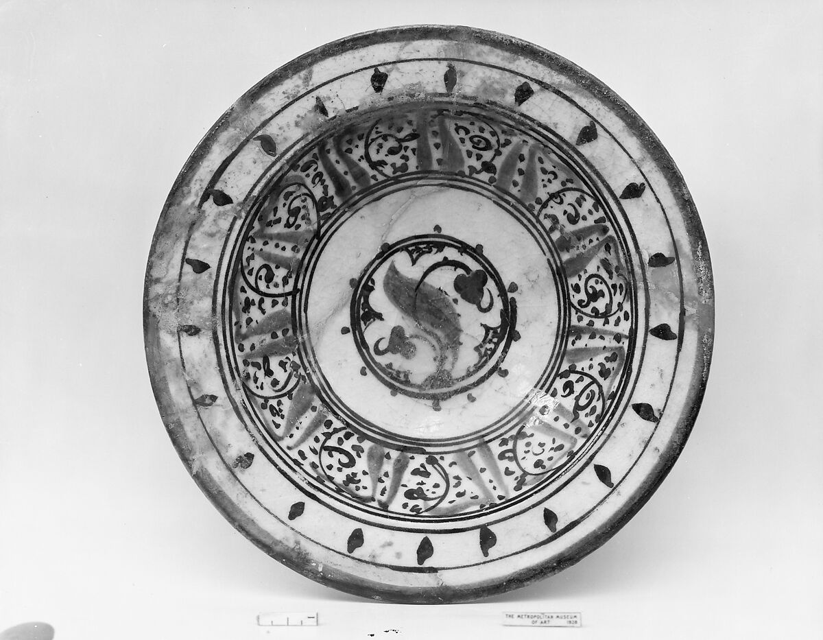 Bowl with Pseudo-inscription, Stonepaste; polychrome painted under transparent glaze