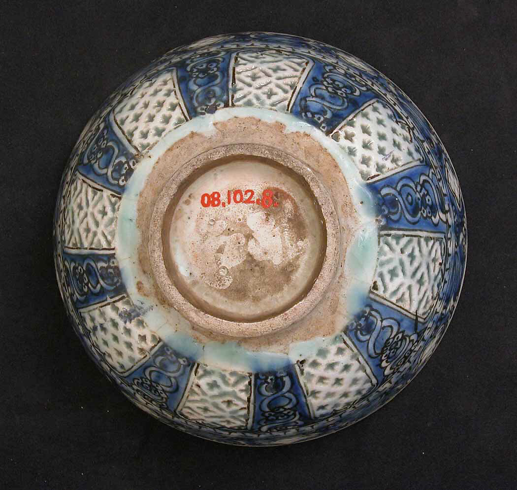 Bowl, Stonepaste; painted in blue and black under transparent glaze