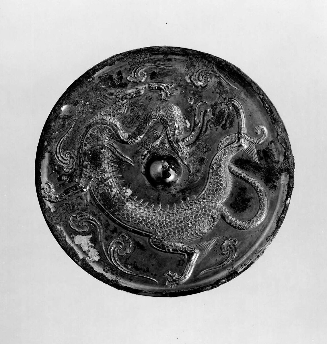 Mirror with dragon, Bronze, China