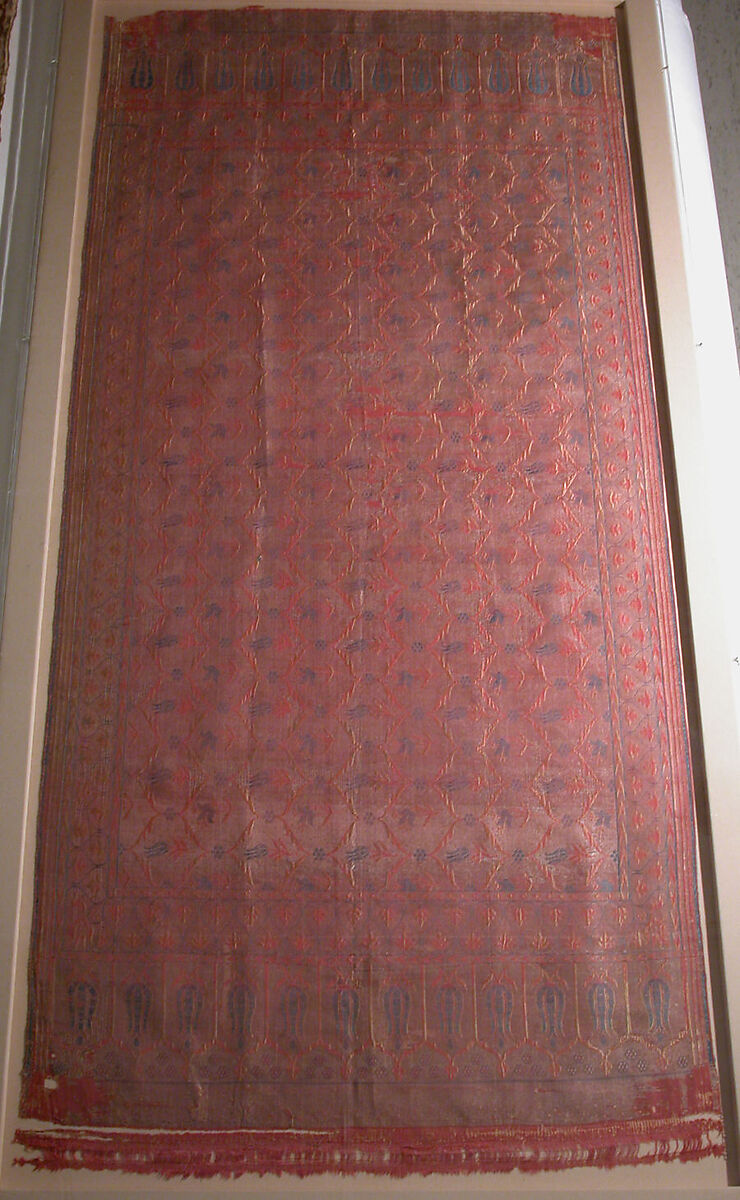 Cover, Silk and metal wrapped thread