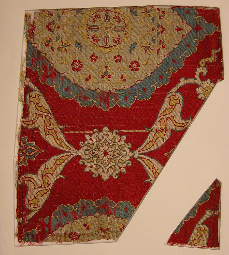 Textile Fragment, Silk, metal wrapped thread; lampas (kemha)