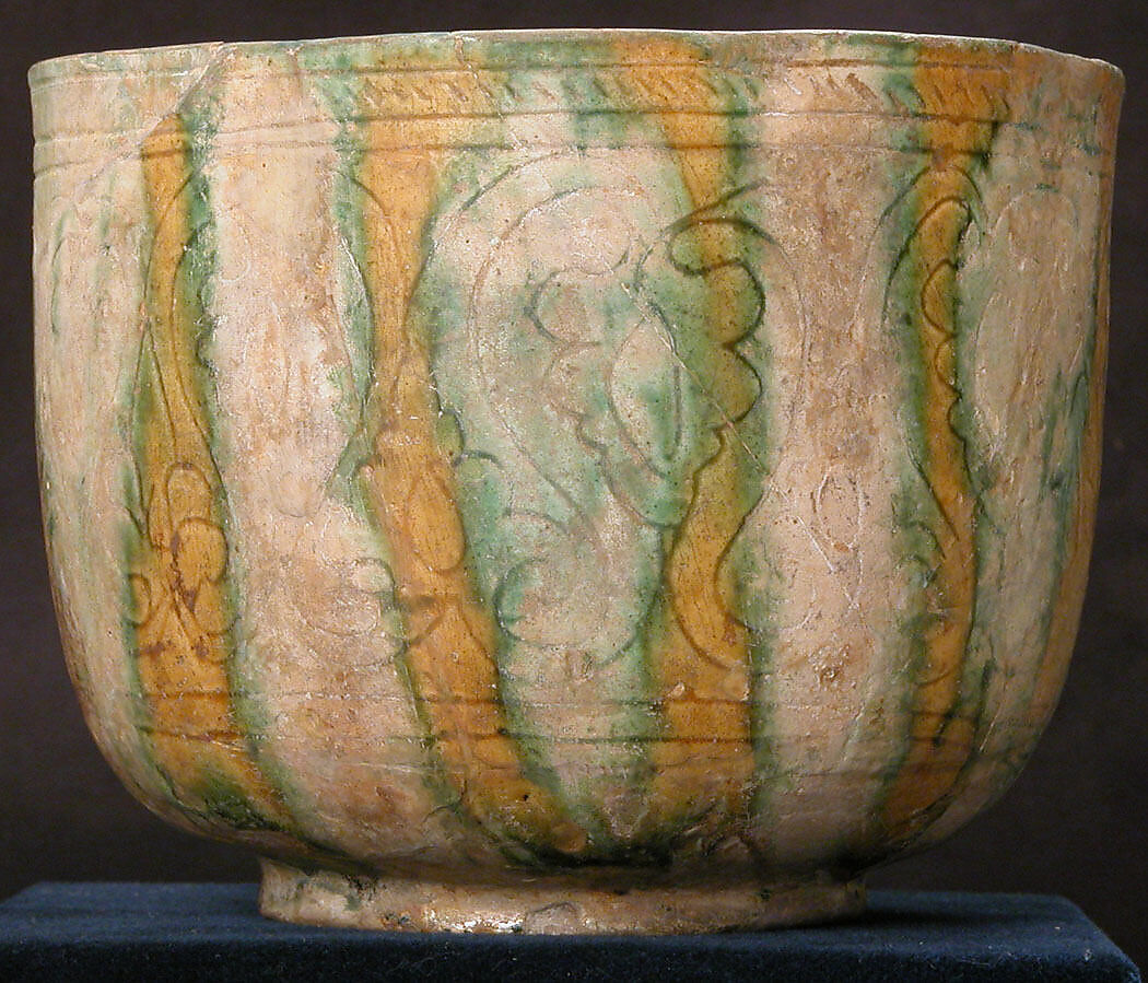 Bowl, Earthenware; glazed 