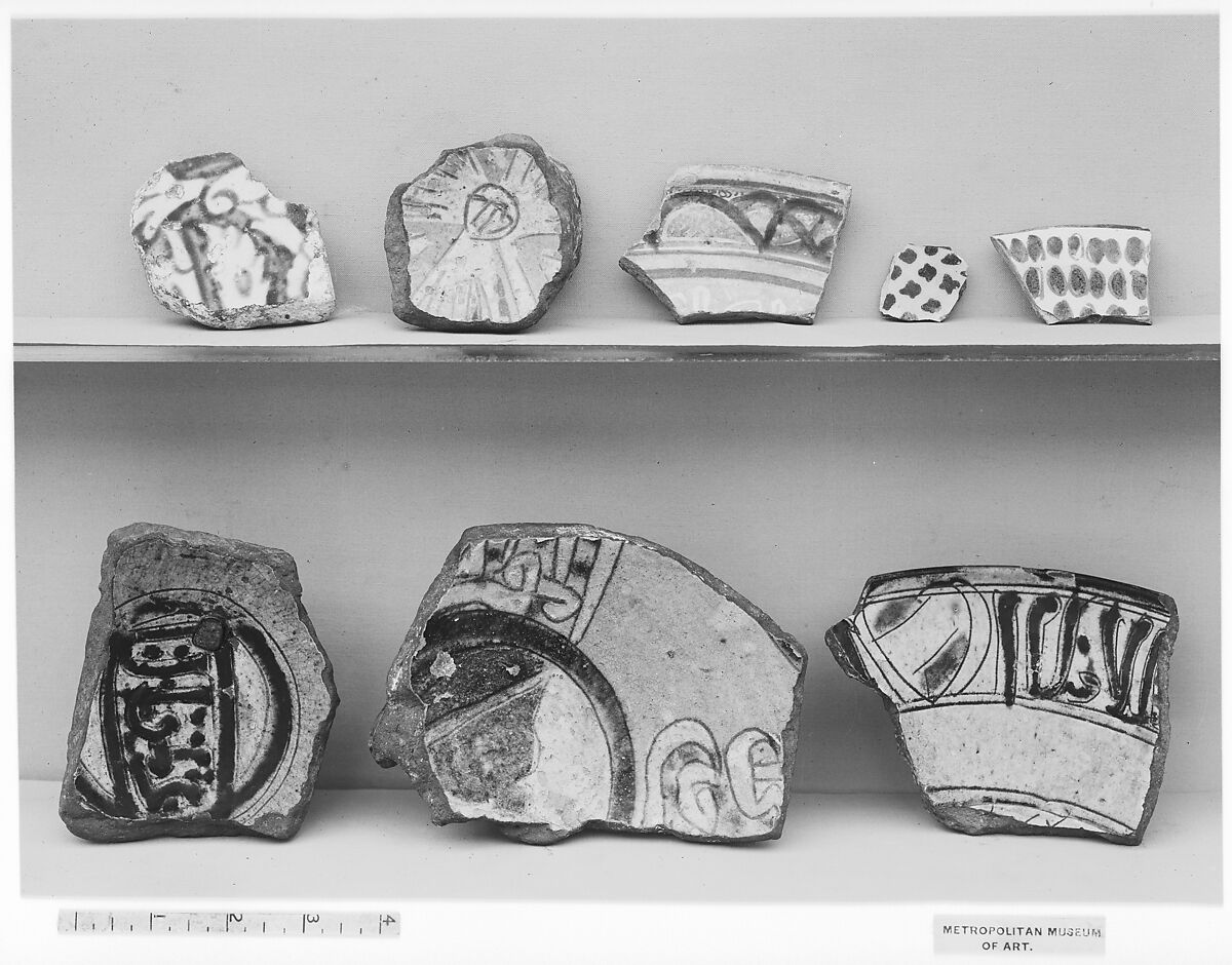 Ceramic Fragment, Stonepaste; white slip; blue and turquoise underglaze; transparent, colorless glaze