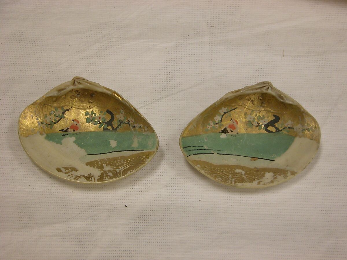 Shell Game (Kaiawase) Set, Clam shells painted in gold and color, Japan