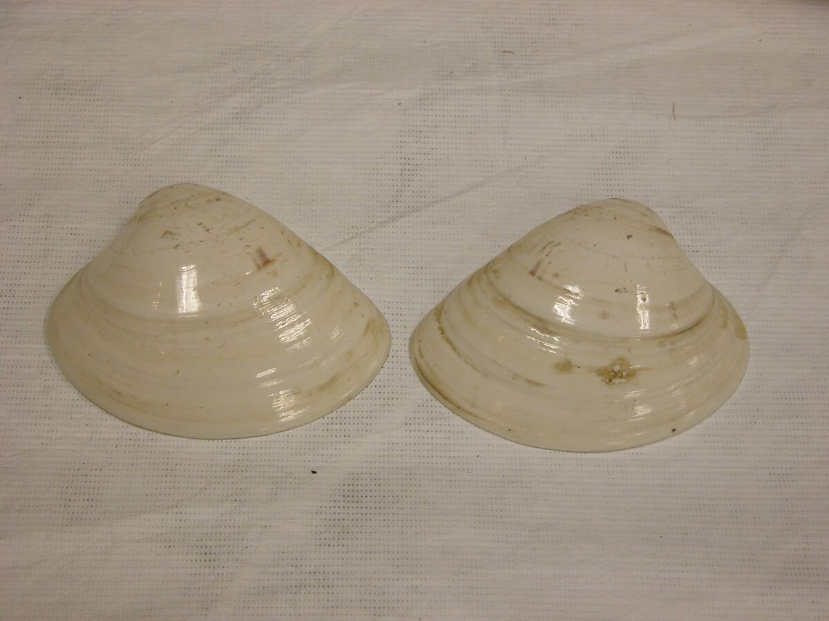 Shell Game (Kaiawase) Set, Clam shells painted in gold and color, Japan