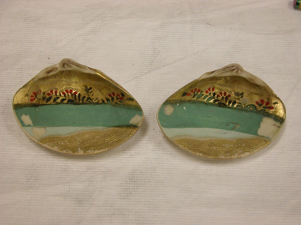 Shell Game (Kaiawase) Set, Clam shells painted in gold and color, Japan