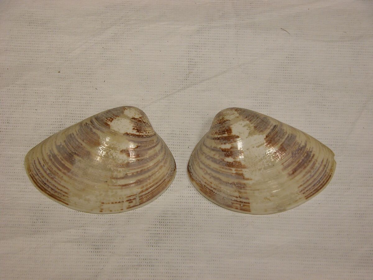 Shell Game (Kaiawase) Set, Clam shells painted in gold and color, Japan