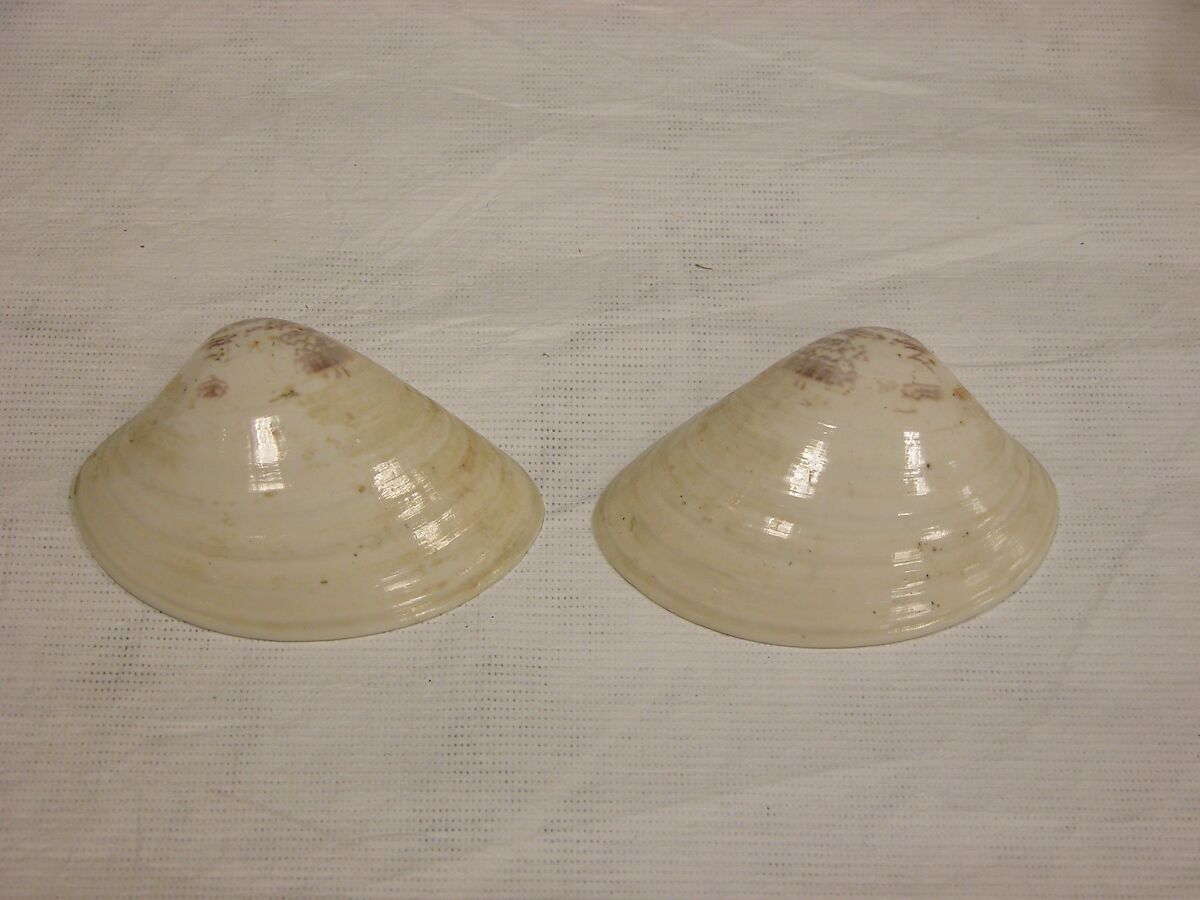 Shell Game (Kaiawase) Set, Clam shells painted in gold and color, Japan