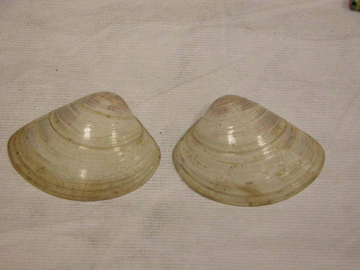 Shell Game (Kaiawase) Set, Clam shells painted in gold and color, Japan
