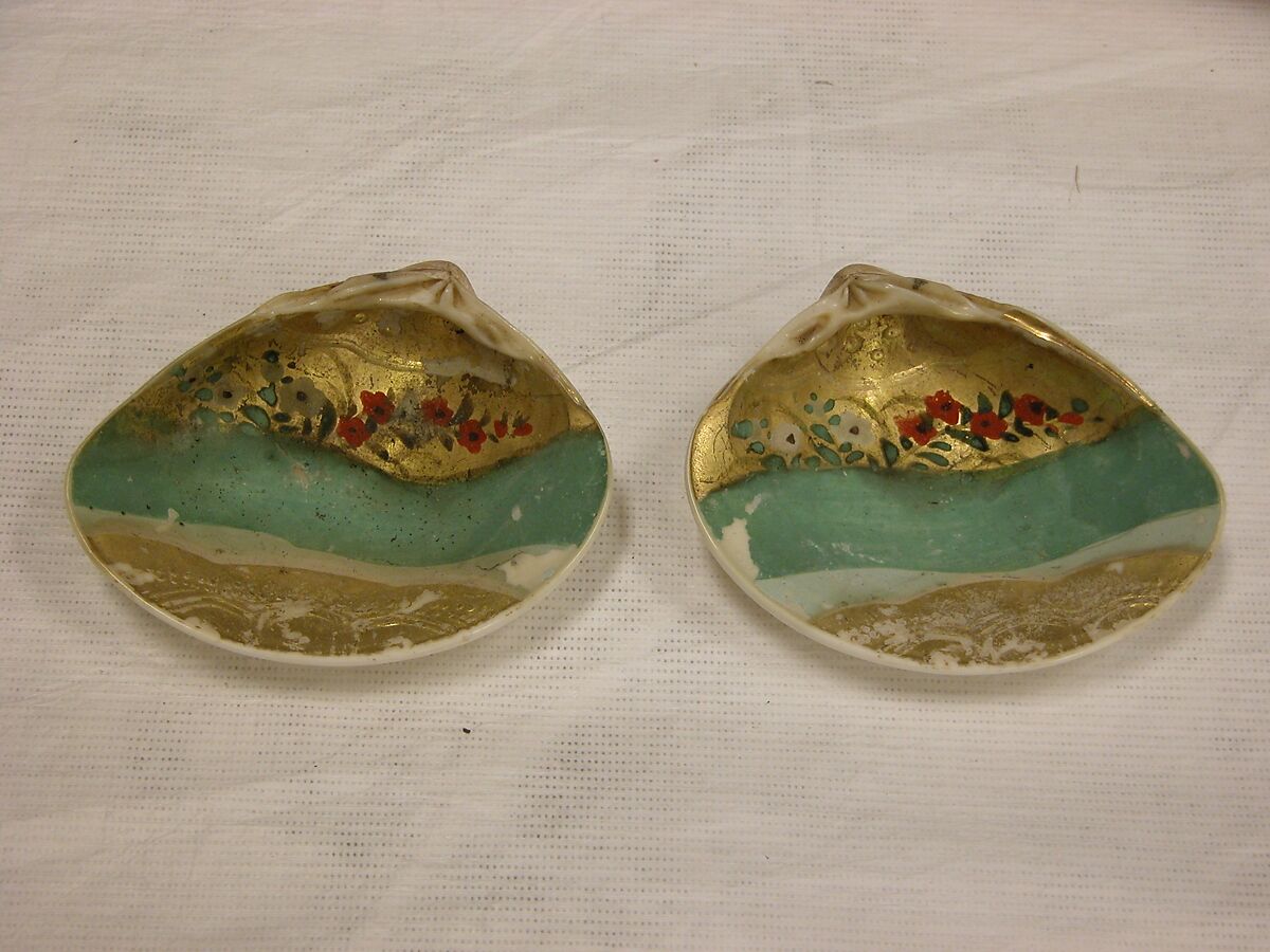 Shell Game (Kaiawase) Set, Clam shells painted in gold and color, Japan