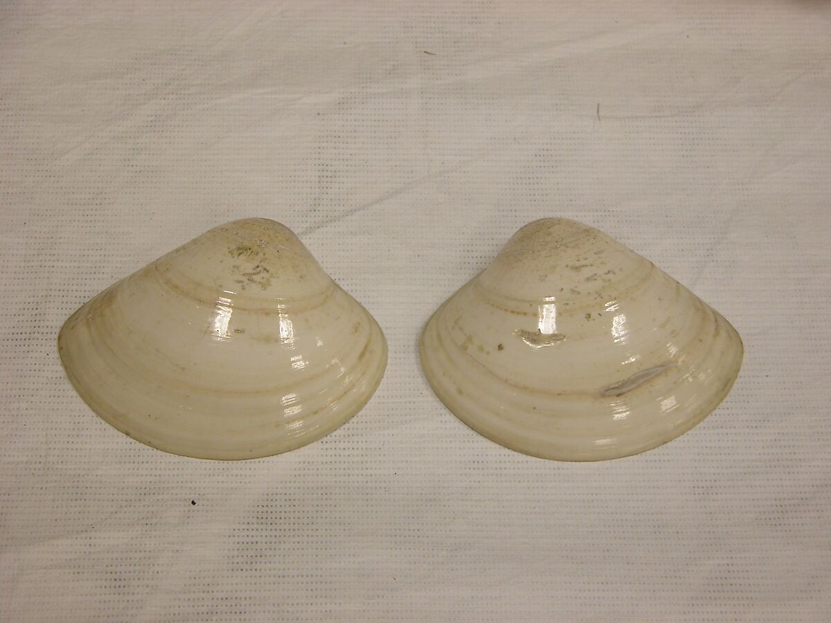 Shell Game (Kaiawase) Set, Clam shells painted in gold and color, Japan