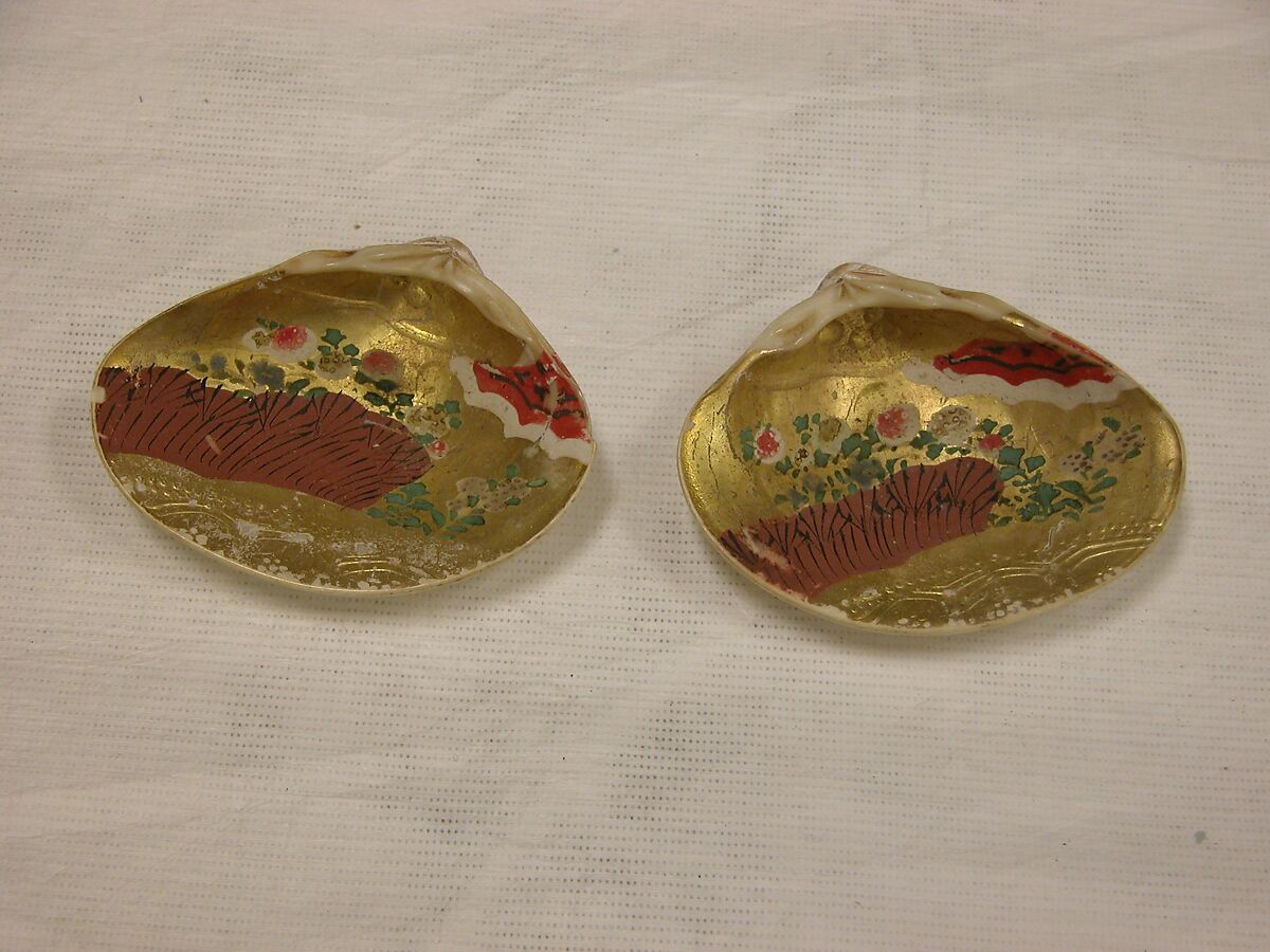 Shell Game (Kaiawase) Set, Clam shells painted in gold and color, Japan