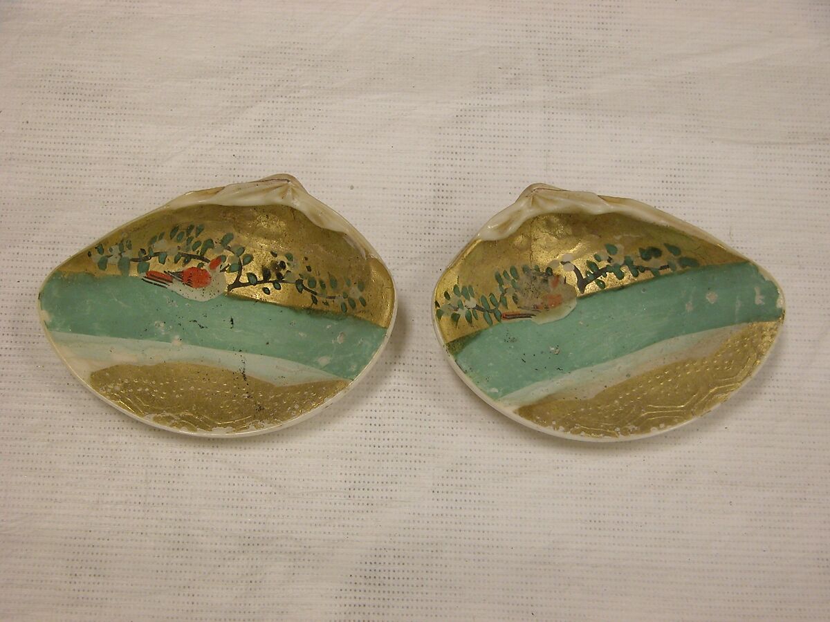 Shell Game (Kaiawase) Set, Clam shells painted in gold and color, Japan