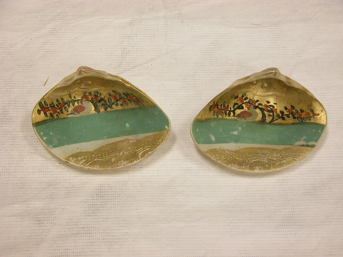Shell Game (Kaiawase) Set, Clam shells painted in gold and color, Japan